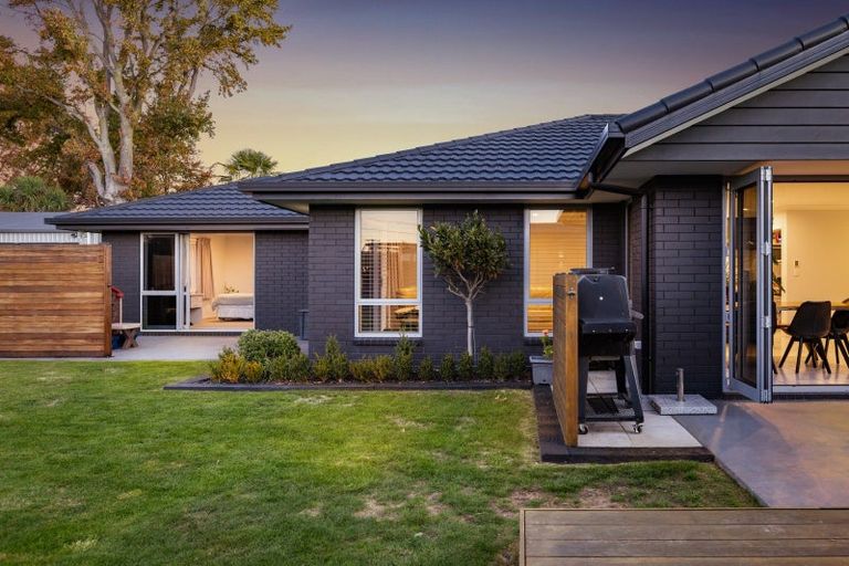 Photo of property in 30 Muller Road, Blenheim, 7201