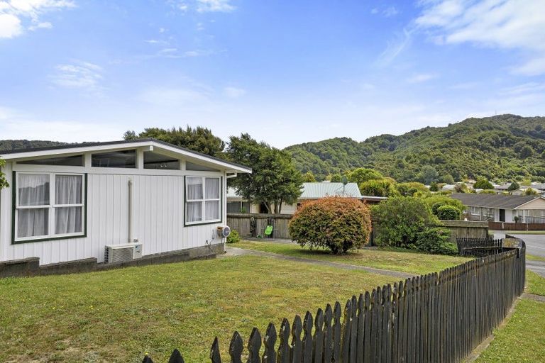 Photo of property in 14 Matariki Grove, Wainuiomata, Lower Hutt, 5014