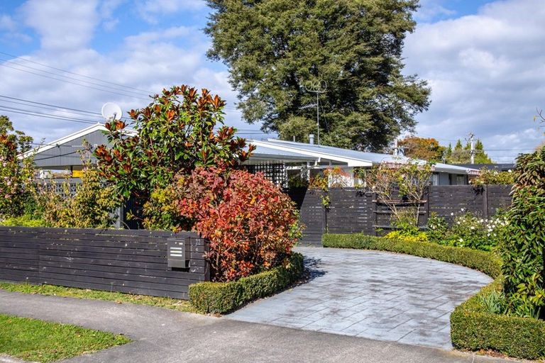 Photo of property in 22 Mahupuku Street, Greytown, 5712