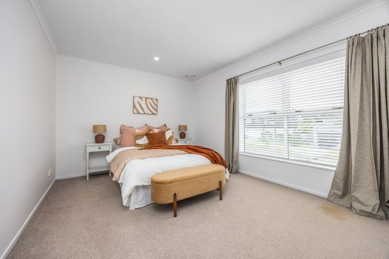Photo of property in 19 Kukuwai Avenue, Red Beach, 0932