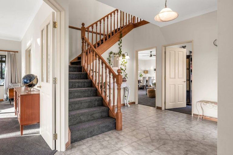 Photo of property in 51 Swayne Road, Cambridge, 3434