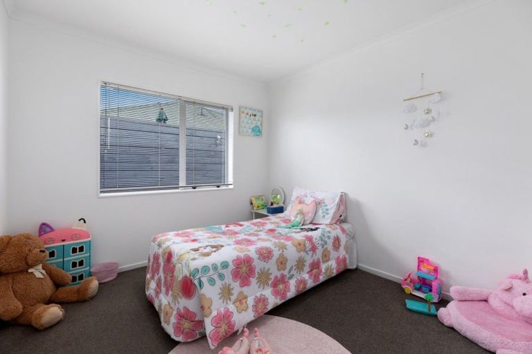 Photo of property in 61c Queen Road, Bellevue, Tauranga, 3110