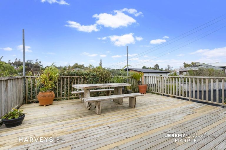 Photo of property in 10 Woodglen Road, Glen Eden, Auckland, 0602