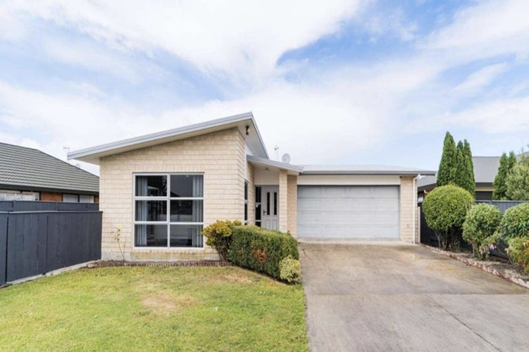 Photo of property in 58 Branigan Parade, Kelvin Grove, Palmerston North, 4414