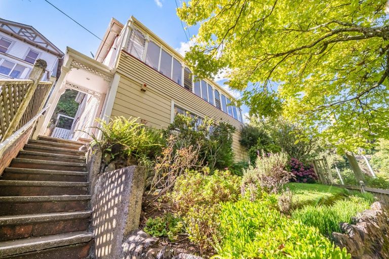 Photo of property in 185 Glenmore Street, Kelburn, Wellington, 6012