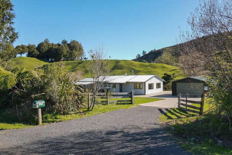 Photo of property in 1422 Manawahe Road, Manawahe, 3194