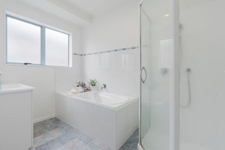 Photo of property in 50 Western Heights Drive, Western Heights, Hamilton, 3200