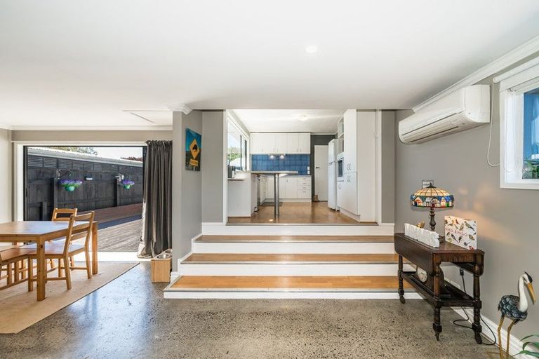 Photo of property in 83 Martin Road, Paraparaumu Beach, Paraparaumu, 5032