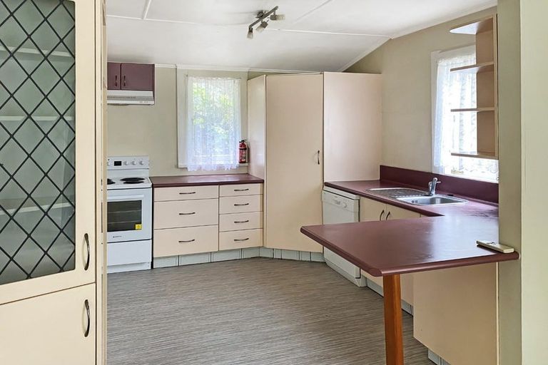 Photo of property in 86 Shakespeare Road, Bluff Hill, Napier, 4110