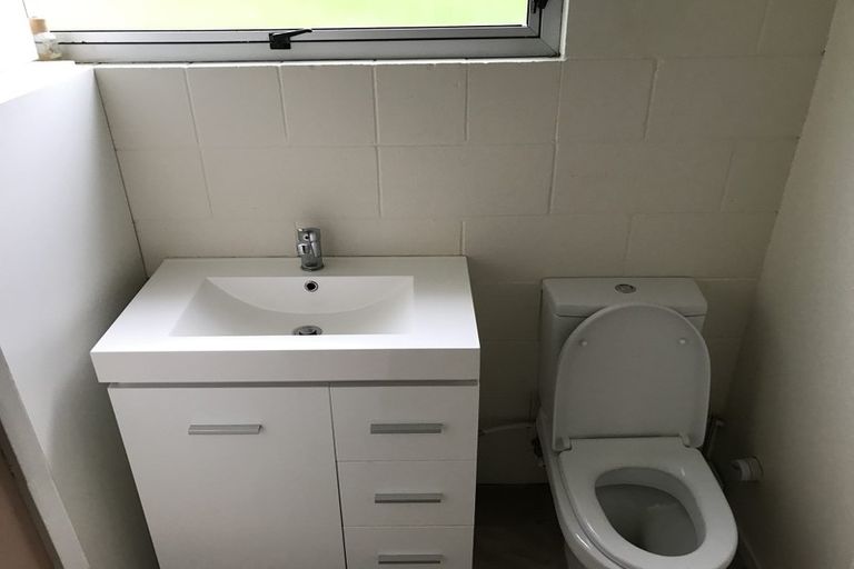 Photo of property in 3 Moera Place, Stanmore Bay, Whangaparaoa, 0932