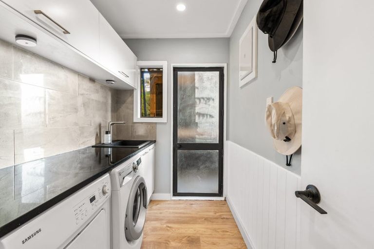 Photo of property in 21 Snapper Road, Stillwater, Silverdale, 0993