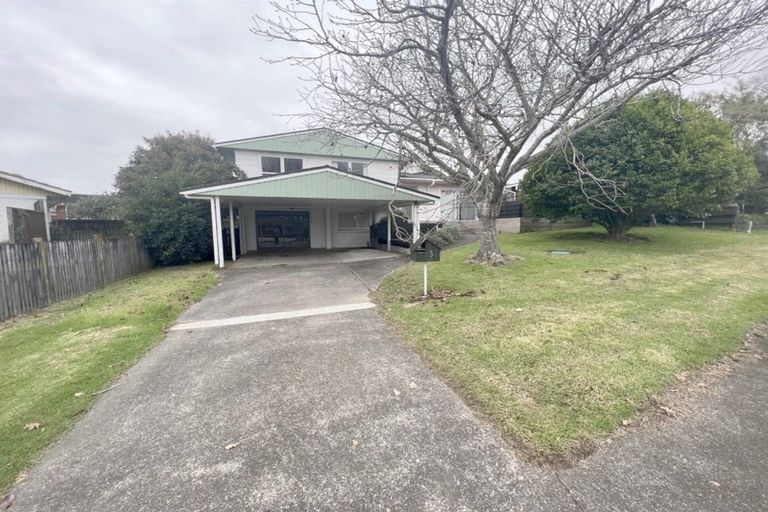 Photo of property in 5 Bellfield Road, Opaheke, Papakura, 2113