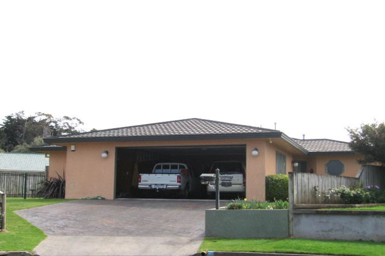 Photo of property in 5 Roimata Place, Tawhero, Whanganui, 4501