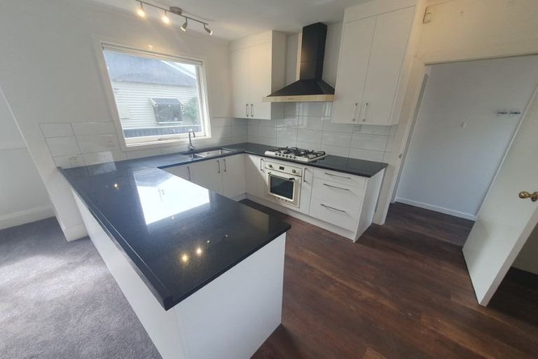Photo of property in 52 North Parade, Richmond, Christchurch, 8013