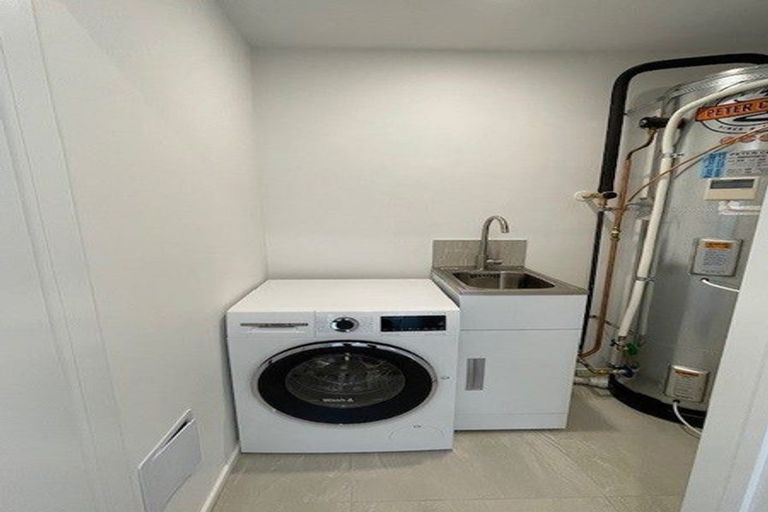 Photo of property in 2/15 Frederick Street, Waltham, Christchurch, 8011