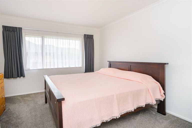 Photo of property in 21 Parnell Heights Drive, Kelvin Grove, Palmerston North, 4414