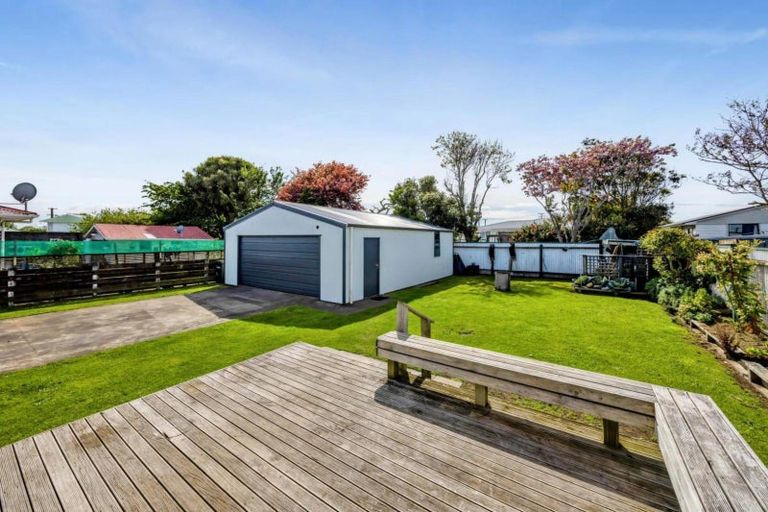 Photo of property in 124 Waihi Road, Hawera, 4610
