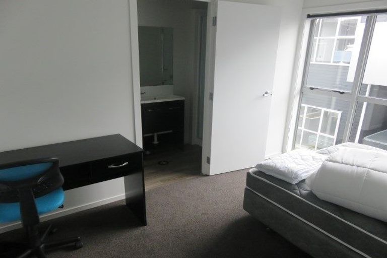 Photo of property in 100u6 Knighton Road, Hillcrest, Hamilton, 3216