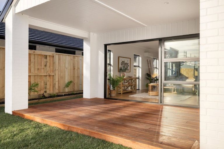 Photo of property in 4 Sapida Close, Papamoa Beach, Papamoa, 3118