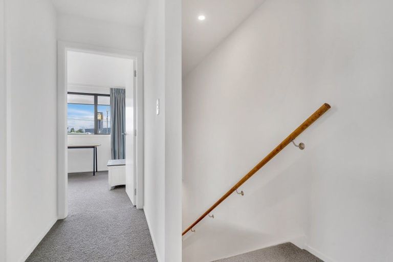 Photo of property in 5/20 Ballinger Place, Carterton, 5713