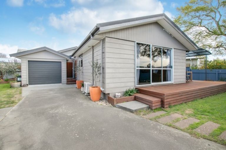 Photo of property in 2 Otatara Road, Taradale, Napier, 4112