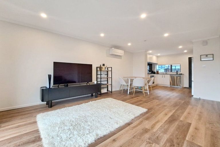 Photo of property in 11 Joseph Bolton Crescent, Trentham, Upper Hutt, 5018