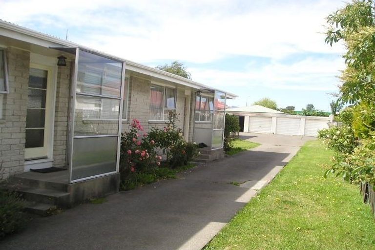 Photo of property in 2/9 Bowen Street, Upper Riccarton, Christchurch, 8041