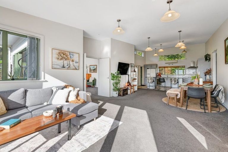 Photo of property in 91 Mangakura Road, Helensville, 0875