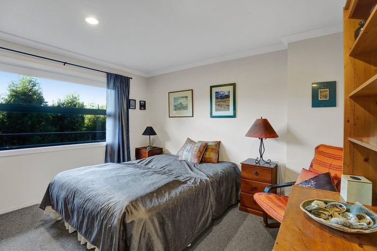 Photo of property in 127 Wairau Road, Oakura, 4314