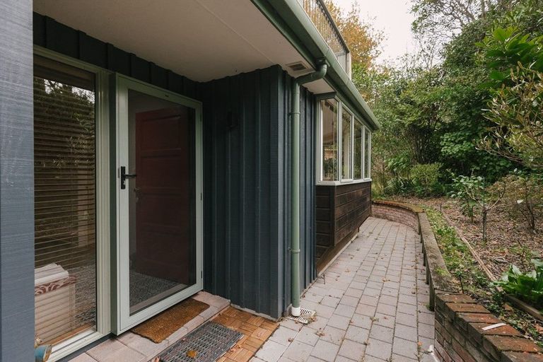 Photo of property in 8a Williams Terrace, Fitzherbert, Palmerston North, 4410