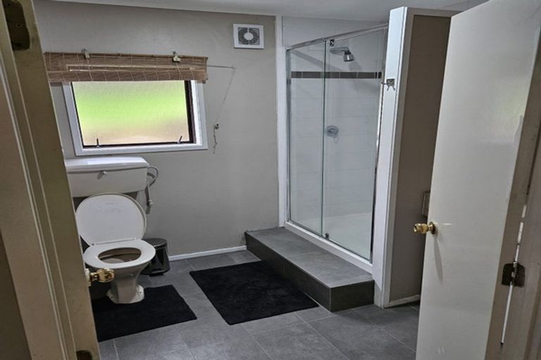 Photo of property in 24 Birman Close, Half Moon Bay, Auckland, 2012