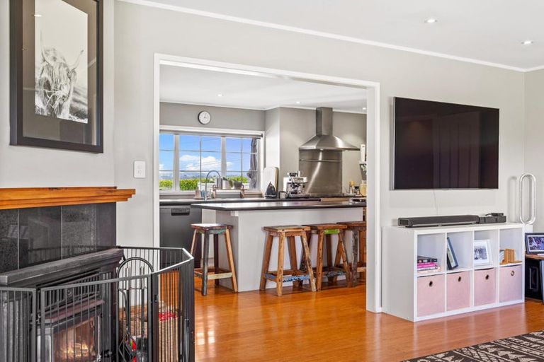 Photo of property in 31c Koraha Road, Kumeu, 0892
