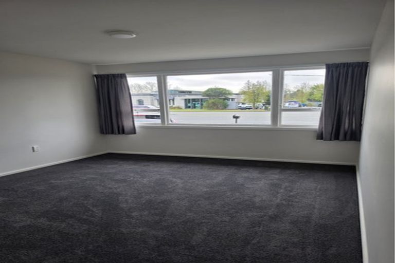 Photo of property in 565 Cranford Street, Papanui, Christchurch, 8052