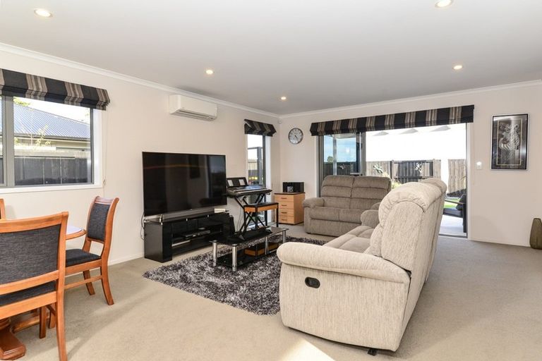 Photo of property in 14/11u Errol Close, Burbush, Hamilton, 3288