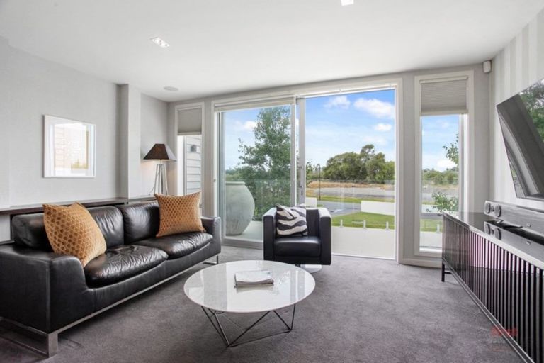 Photo of property in 92 Rotoiti Lane, Northwood, Christchurch, 8051