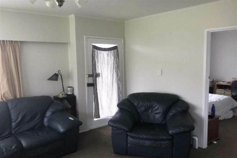 Photo of property in 1/78 Glamorgan Drive, Torbay, Auckland, 0630