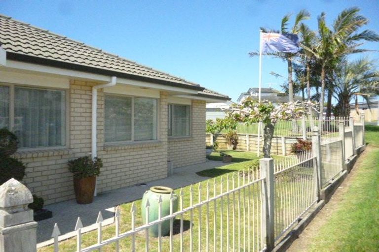 Photo of property in 1 Baird Street, Howick, Auckland, 2014