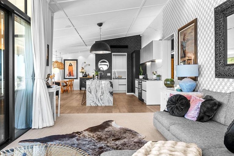 Photo of property in 287 Cannon Hill Crescent, Mount Pleasant, Christchurch, 8081
