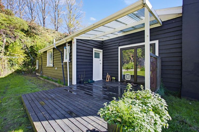 Photo of property in 822 Motukawa Road, Tarata, Inglewood, 4387