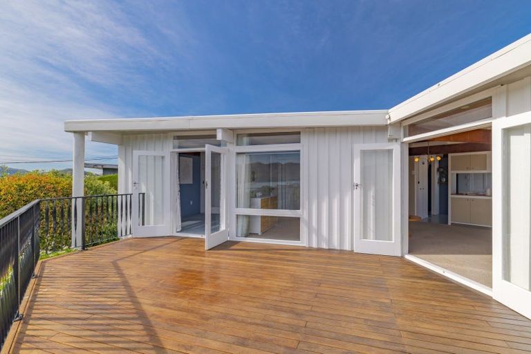 Photo of property in 36 Ranui Crescent, Diamond Harbour,  8971
