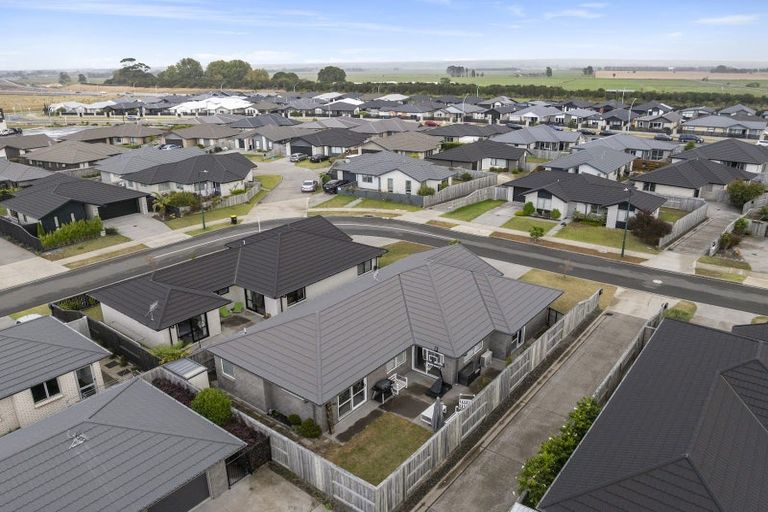 Photo of property in 8 Kanapa Close, Papamoa, 3118