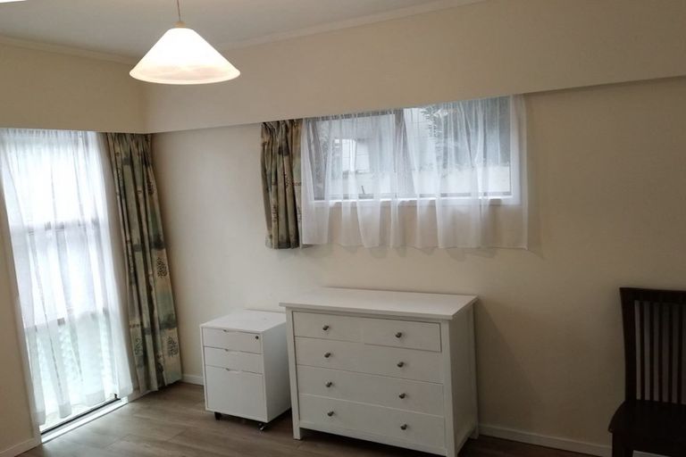 Photo of property in 16 Sydney Street, Hauraki, Auckland, 0622