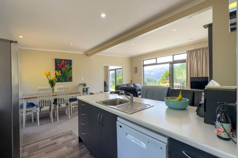 Photo of property in 44 Packtrack Road, Thames, 3577