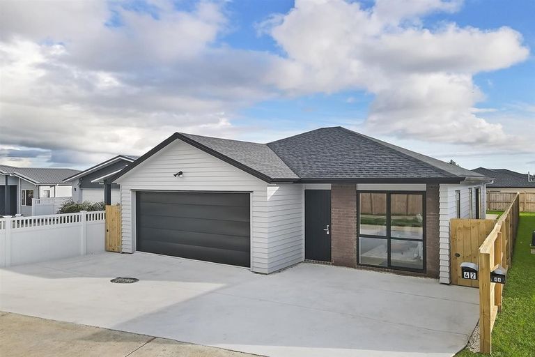 Photo of property in 42 Holcroft Street, Papakura, 2110