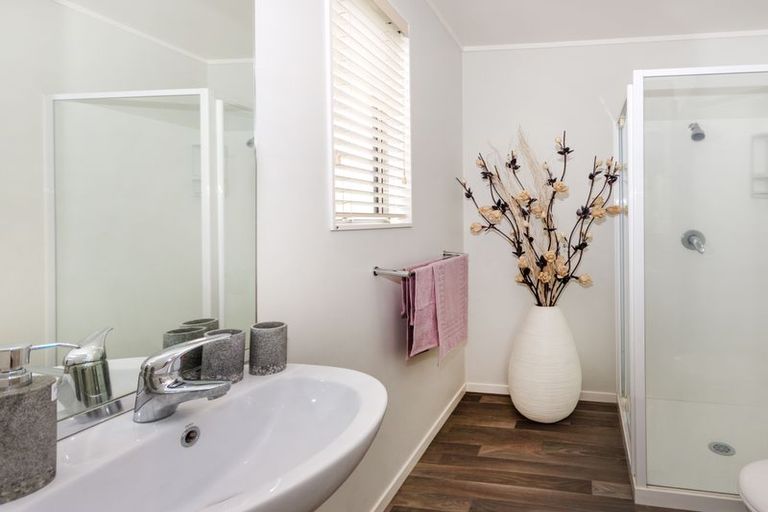 Photo of property in 23 Matatea Avenue, Pukekohe, 2120