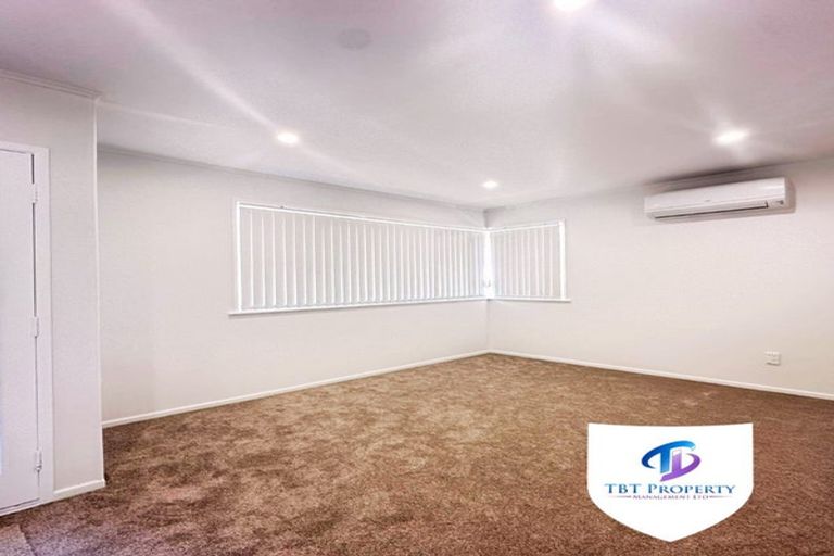 Photo of property in 25 Flat Bush Road, Otara, Auckland, 2023