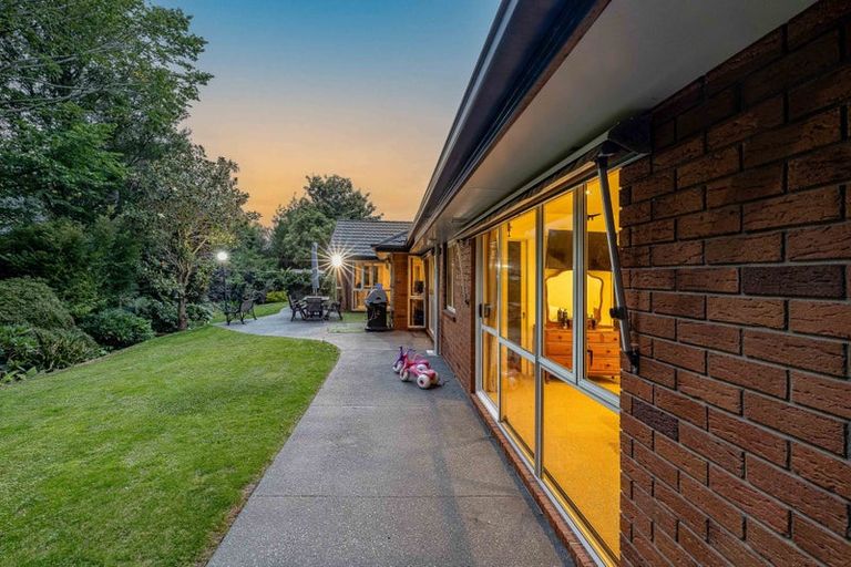 Photo of property in 78a Staveley Street, Avonhead, Christchurch, 8042