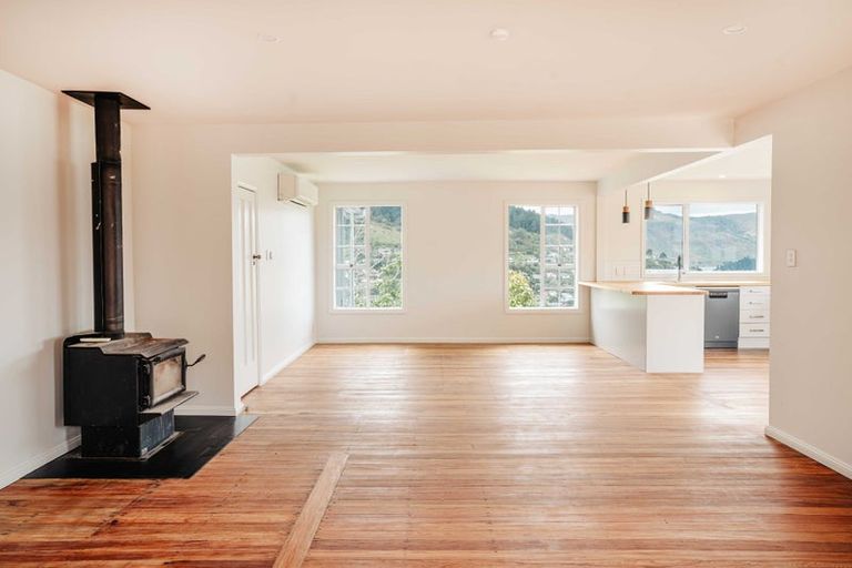 Photo of property in 2 Selwyn Lane, Lyttelton, 8082