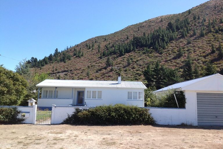 Photo of property in 45 Gordon Street, Kurow, 9435