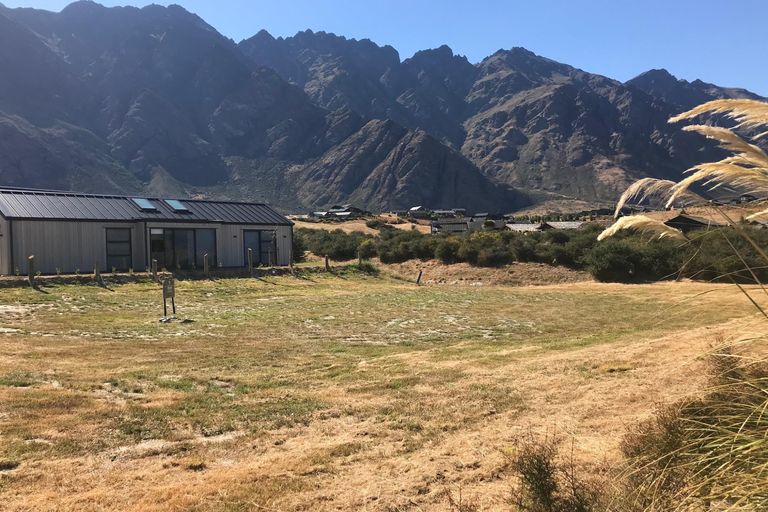 Photo of property in 9 Kerrera Lane, Jacks Point, Queenstown, 9371